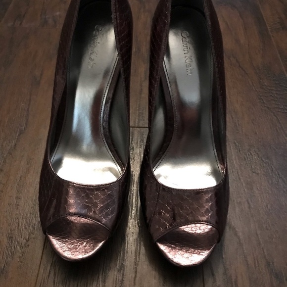 Calvin Klein Metallic Brown Leather Heels - Picture 2 of 5